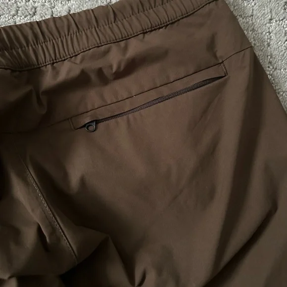 Banana Republic slim motion tech jogger, medium, brown - Picture 7 of 8